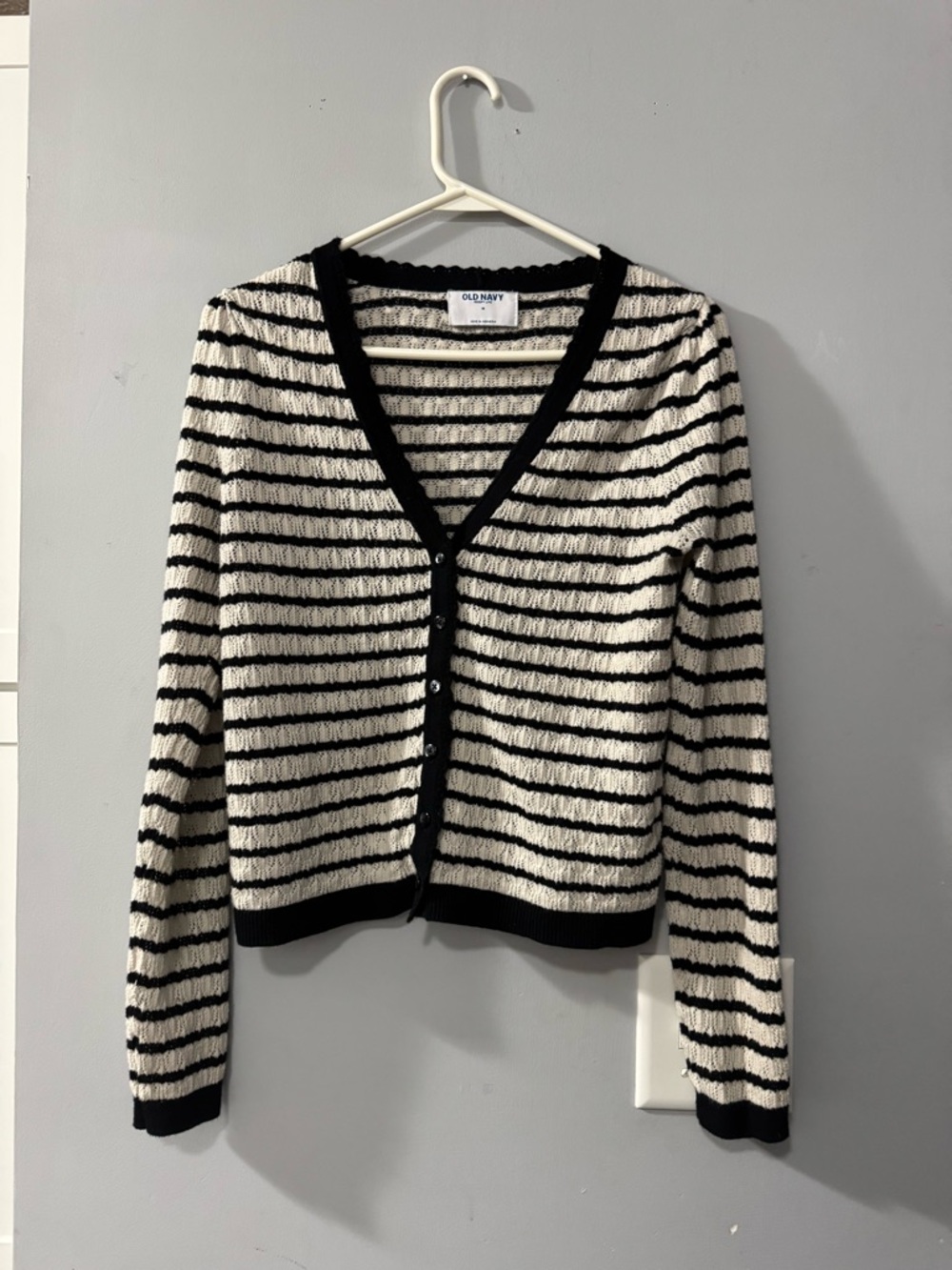 Black & White Striped V-Neck Cardigan